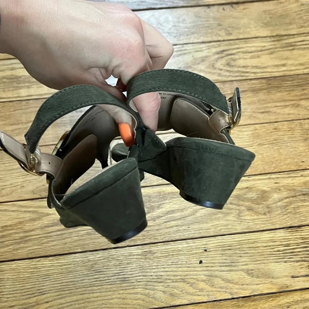 Alfani Step N Flex Womens‎ 6M Olive Green Wedge Thong Sandals Buckle Slingback